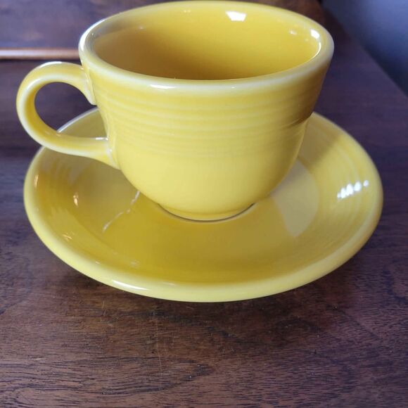 Homer Laughlin Fiesta Cup and Saucer Yellow HLC - Picture 1 of 7
